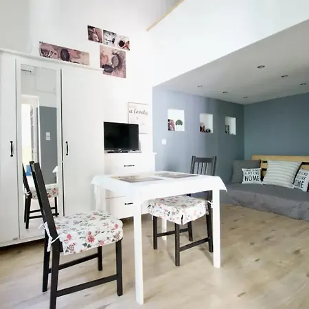 Standard By Hi5 - Wesselenyi Street Apartment