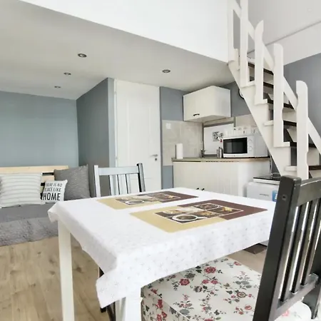Standard By Hi5 - Wesselenyi Street Apartment Budapest
