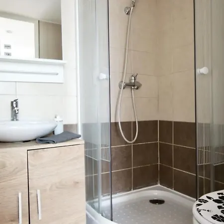 Standard By Hi5 - Wesselenyi Street Apartment Budapest