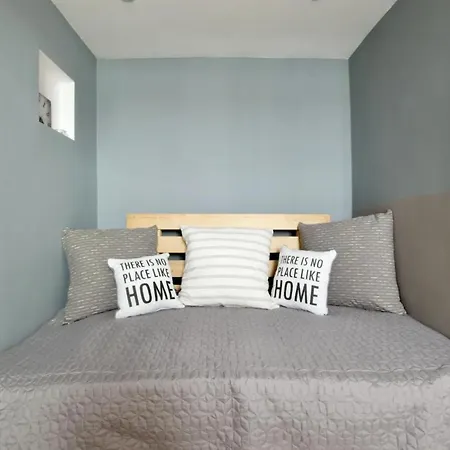 Standard By Hi5 - Wesselenyi Street Apartment